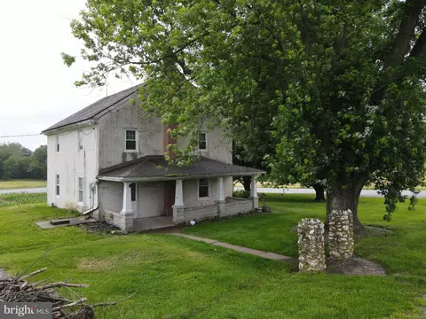 Exterior - 180 Range Rd, Mount Joy, PA 17552 photo 3 of 5