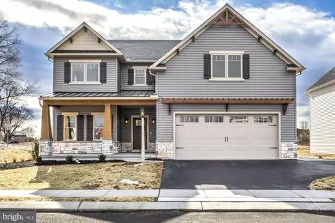 205 Parkside Pl #LOT 42, Lancaster, PA 17602