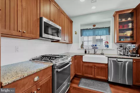 Kitchen - 430 Founders Way, Lititz, PA 17543 photo 2 of 3