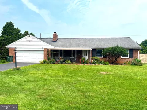 1977 Drexel Ave, Lancaster, PA 17602