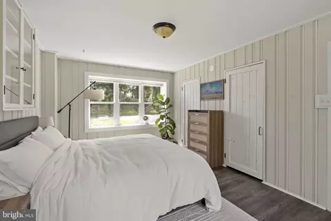 Bedroom - 261 Park Ave, Lititz, PA 17543 photo 1 of 7