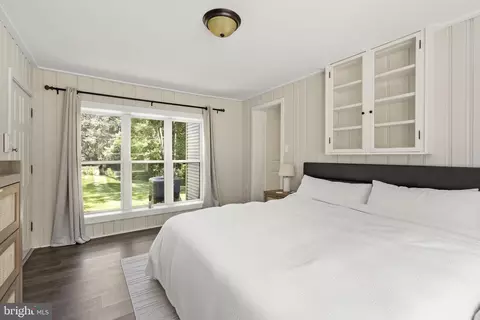Bedroom - 261 Park Ave, Lititz, PA 17543 photo 3 of 7