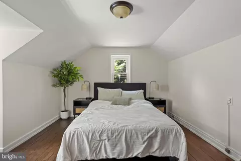 Bedroom - 261 Park Ave, Lititz, PA 17543 photo 5 of 7