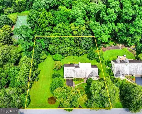 1419 Clayton Rd, Lancaster, PA 17603