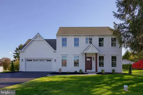 1217 Lebanon Rd, Manheim, PA 17545