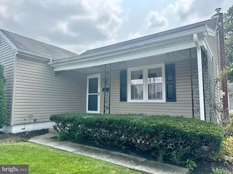 41 43 Plum St, Lititz, PA 17543 photo 3