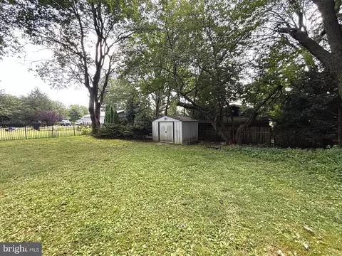 Exterior - 112 N New St, Lititz, PA 17543 photo 15 of 17