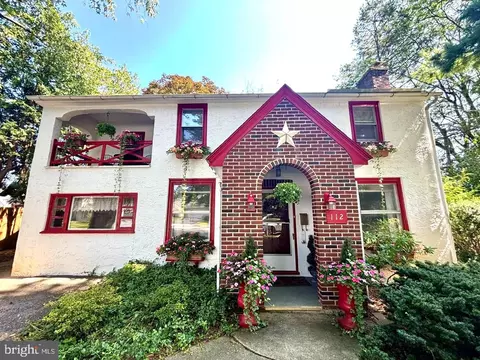 112 N New St, Lititz, PA 17543