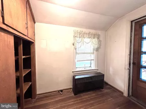 Bedroom - 112 N New St, Lititz, PA 17543 photo 5 of 5