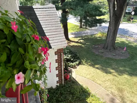 Exterior - 112 N New St, Lititz, PA 17543 photo 12 of 17