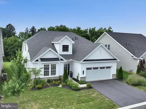 140 Honor Dr, East Petersburg, PA 17520
