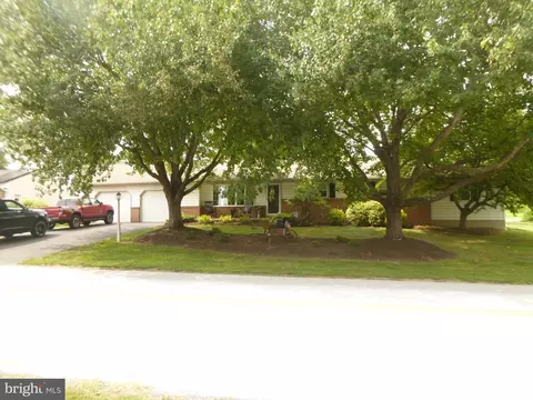 1731 Windy Hill Rd, Lancaster, PA 17602