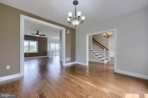 421 Wagonwheel Rd, Lititz, PA 17543 photo 4