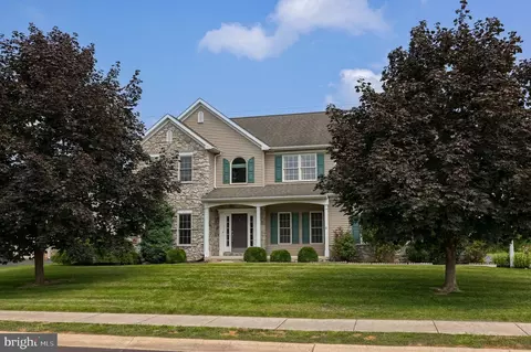 421 Wagonwheel Rd, Lititz, PA 17543