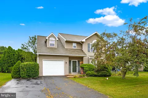 107 Ashley Dr, Marietta, PA 17547