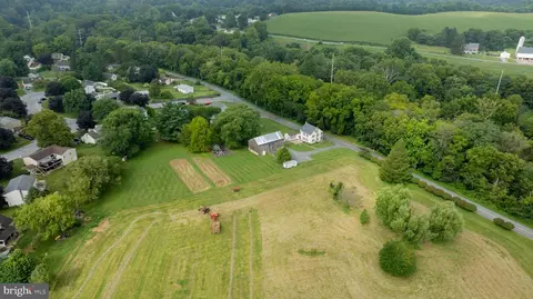 196 Eckman Rd, Lancaster, PA 17603