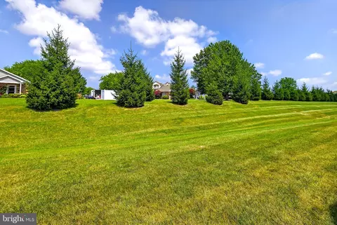 Exterior - 349 Pin Oak Dr, Lititz, PA 17543 photo 7 of 7