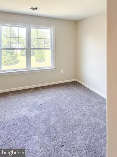Bedroom - 349 Pin Oak Dr, Lititz, PA 17543 photo 4 of 4