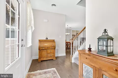Entry Way - 349 Pin Oak Dr, Lititz, PA 17543 photo 1 of 9
