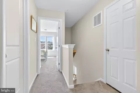 Entry Way - 349 Pin Oak Dr, Lititz, PA 17543 photo 8 of 9