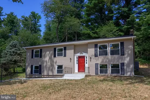 7 Dogwood Ln, Willow Street, PA 17584