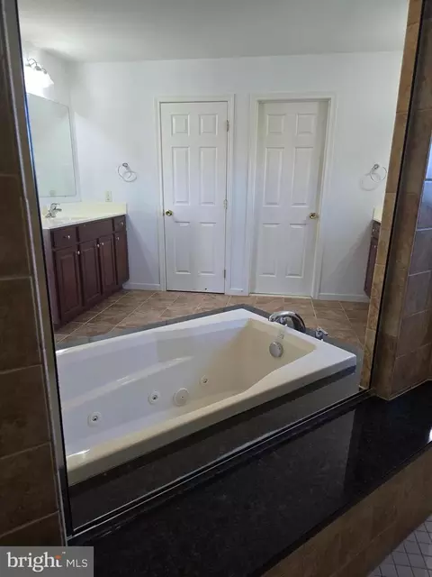 625 Warminster Ln, Lititz, PA 17543 photo 34