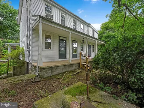 Exterior - 18 Zartman Mill Rd, Lititz, PA 17543 photo 4 of 12