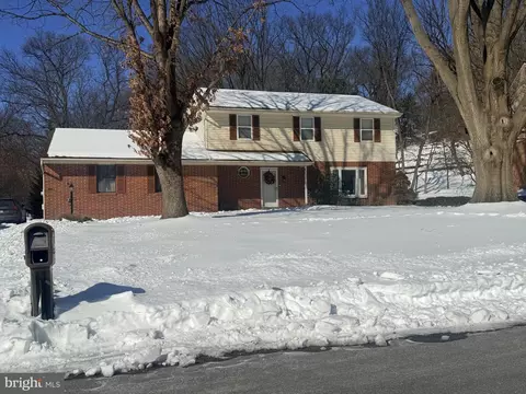 2343 Hancock Dr, Lancaster, PA 17601