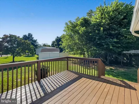 Exterior - 1006 Stellar Dr, Mount Joy, PA 17552 photo 4 of 6
