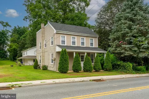 139 W Frederick St, Millersville, PA 17551