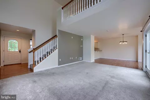 Living - 1047 Kent Gdn, Lititz, PA 17543 photo 1 of 9