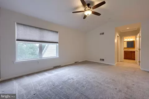 Entry Way - 1047 Kent Gdn, Lititz, PA 17543 photo 6 of 6