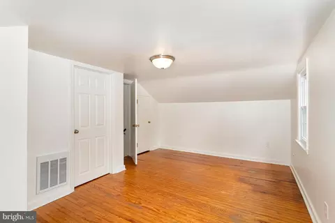 Bedroom - 421 Laurel Ave, Lititz, PA 17543 photo 6 of 6