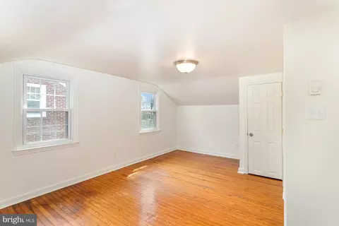Bedroom - 421 Laurel Ave, Lititz, PA 17543 photo 4 of 6