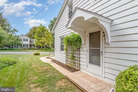 Exterior - 421 Laurel Ave, Lititz, PA 17543 photo 8 of 9