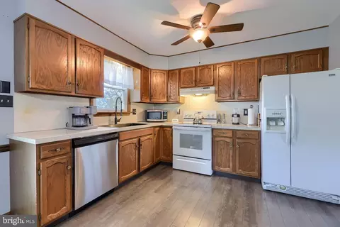 Kitchen - 127 W Lexington Rd, Lititz, PA 17543 photo 1 of 1