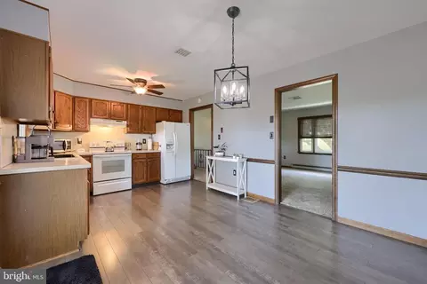 Other - 127 W Lexington Rd, Lititz, PA 17543 photo 4 of 10