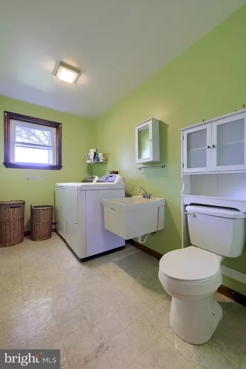Other - 127 W Lexington Rd, Lititz, PA 17543 photo 5 of 10
