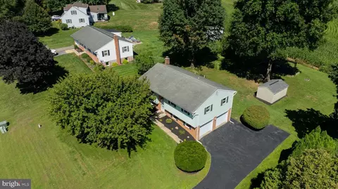 View/Area - 127 W Lexington Rd, Lititz, PA 17543 photo 5 of 8