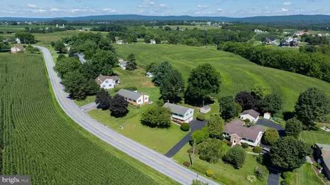 View/Area - 127 W Lexington Rd, Lititz, PA 17543 photo 3 of 8