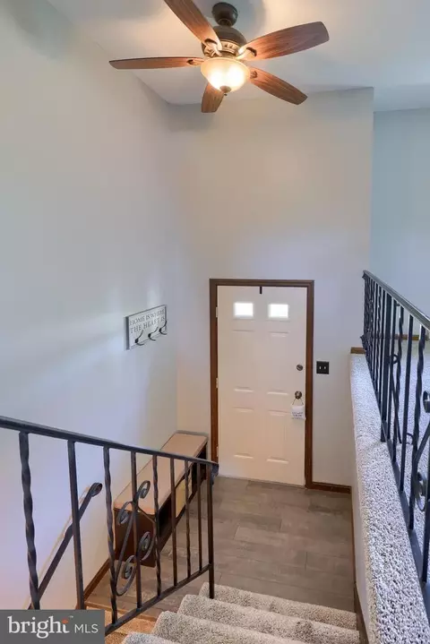 Entry Way - 127 W Lexington Rd, Lititz, PA 17543 photo 4 of 4