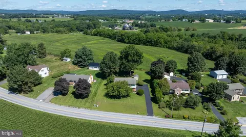 View/Area - 127 W Lexington Rd, Lititz, PA 17543 photo 2 of 8