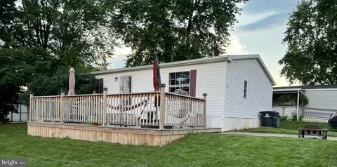 28 Hearth Dr, East Earl, PA 17519