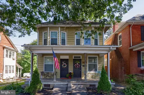 327 W 329 W Main St, Ephrata, PA 17522