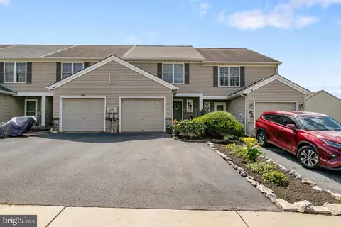 341 Wild Cherry Ln, Marietta, PA 17547