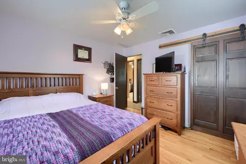 Bedroom - 24 Pfautz Ave, Lititz, PA 17543 photo 1 of 5
