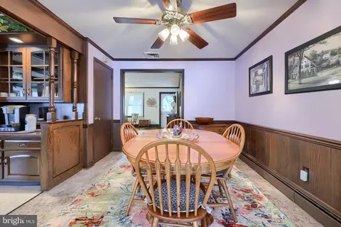 Dining - 24 Pfautz Ave, Lititz, PA 17543 photo 2 of 2