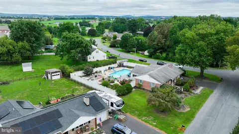 View/Area - 24 Pfautz Ave, Lititz, PA 17543 photo 3 of 7