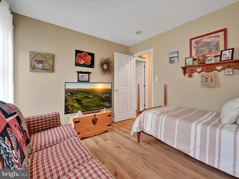 Bedroom - 13 Fox Run Ter, Lititz, PA 17543 photo 4 of 4