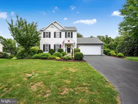 Exterior - 13 Fox Run Ter, Lititz, PA 17543 photo 2 of 10